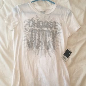 white juicy tee